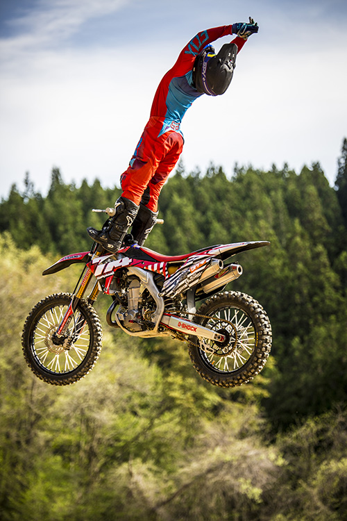 Fmxの華麗にして豪快なる 技 の頂点決戦 バイク王 Bike Life Lab バイク王