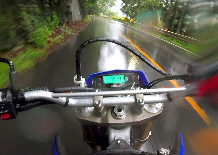 バイク乗りなら知っておきたい雨の日の注意点とは Bike Life Lab バイク王