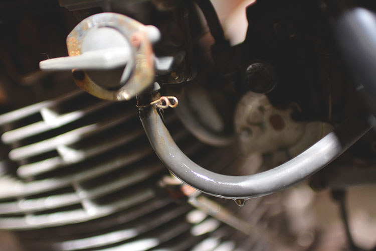 旧車編 バイクのエンジンがかからない まず確認しておくべきポイントと対処法 Bike Life Lab バイク王