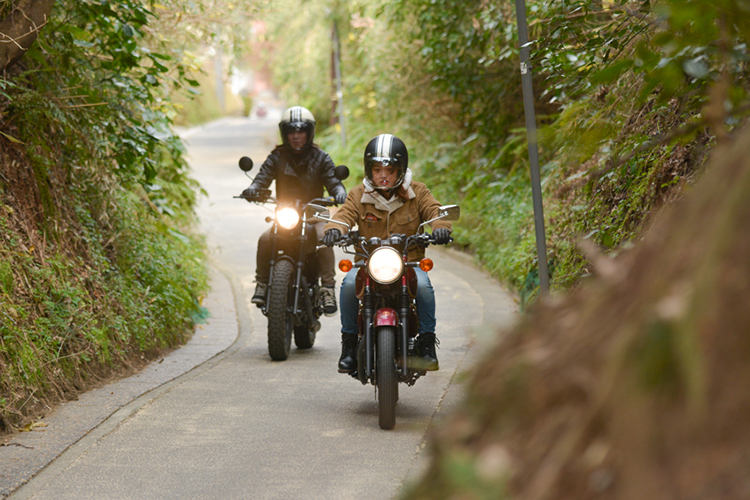 男女で違う バイク女子に聞いた バイクに乗り始めた理由 きっかけは Bike Life Lab バイク王