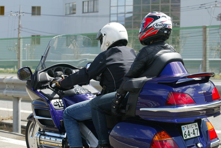 タンデムベルト バイク オートバイ 二人乗り ツーリング 安全対策 子供 大人