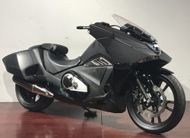 HONDA NM4 -DCTを活かした、新世代スポーツクルーザー- HONDA NM4 -DCTを活かした、新世代スポーツクルーザー-