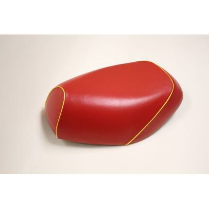 被せタイプ 国産シートカバー 赤カバー・黄色パイピング GRONDEMENT（グロンドマン） リモコンジョグ 4サイクル（SA39J）