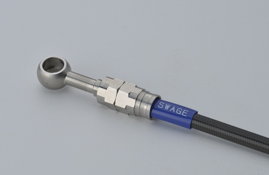 Swage-PRO フロント用 ブレーキホースキット トライピース ステン/ブラックホース スウェッジライン（SWAGE-LINE） CB1100（16年）