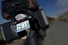 バイクのナンバープレートの種類は?色による違いや付け方のルールなどを解説! バイクのナンバープレートの種類は?色による違いや付け方のルールなどを解説!
